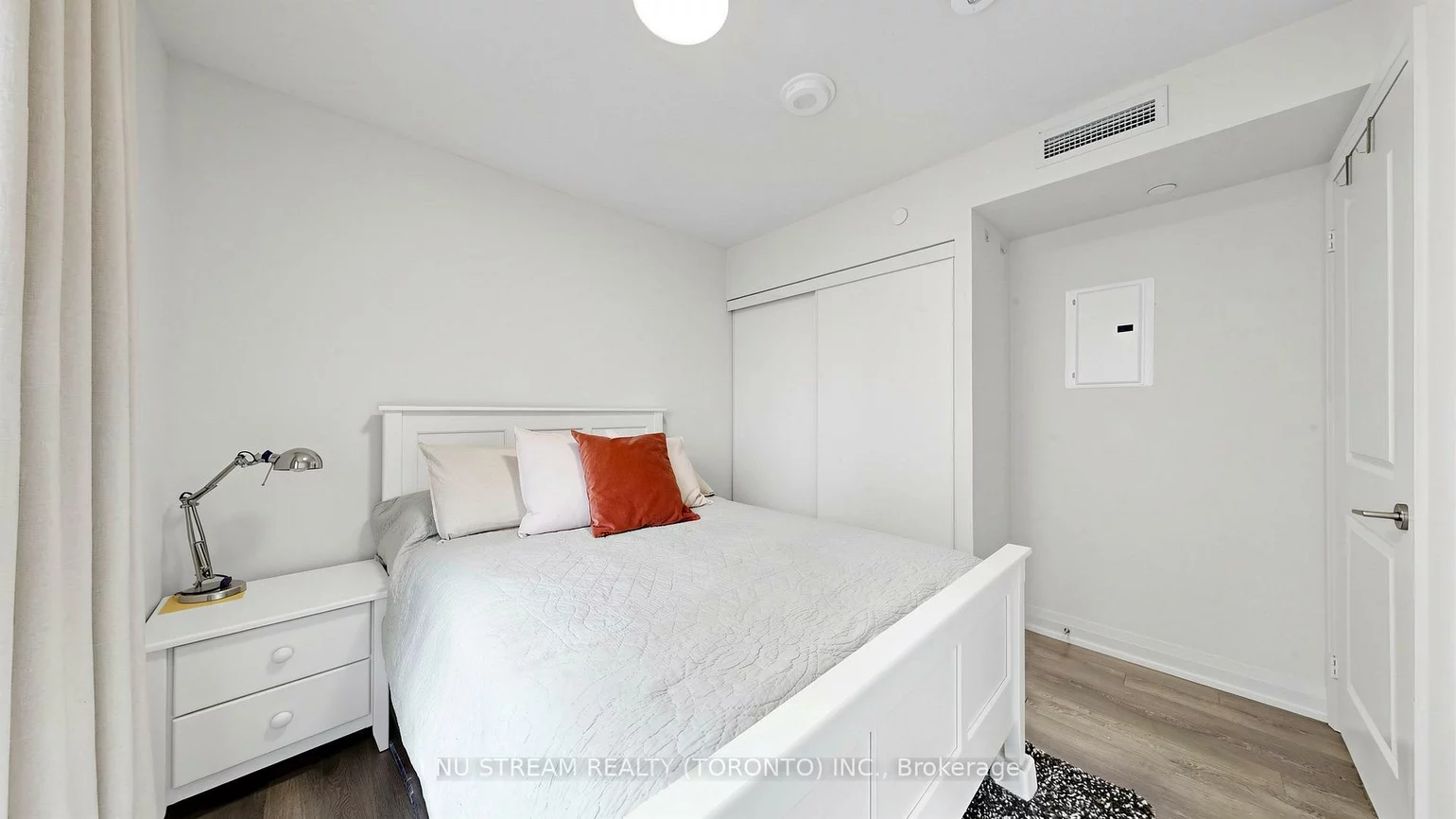 20, Meadowglen, Woburn, Toronto