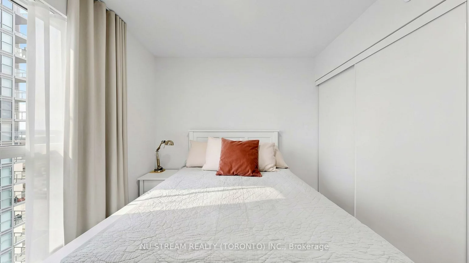 20, Meadowglen, Woburn, Toronto