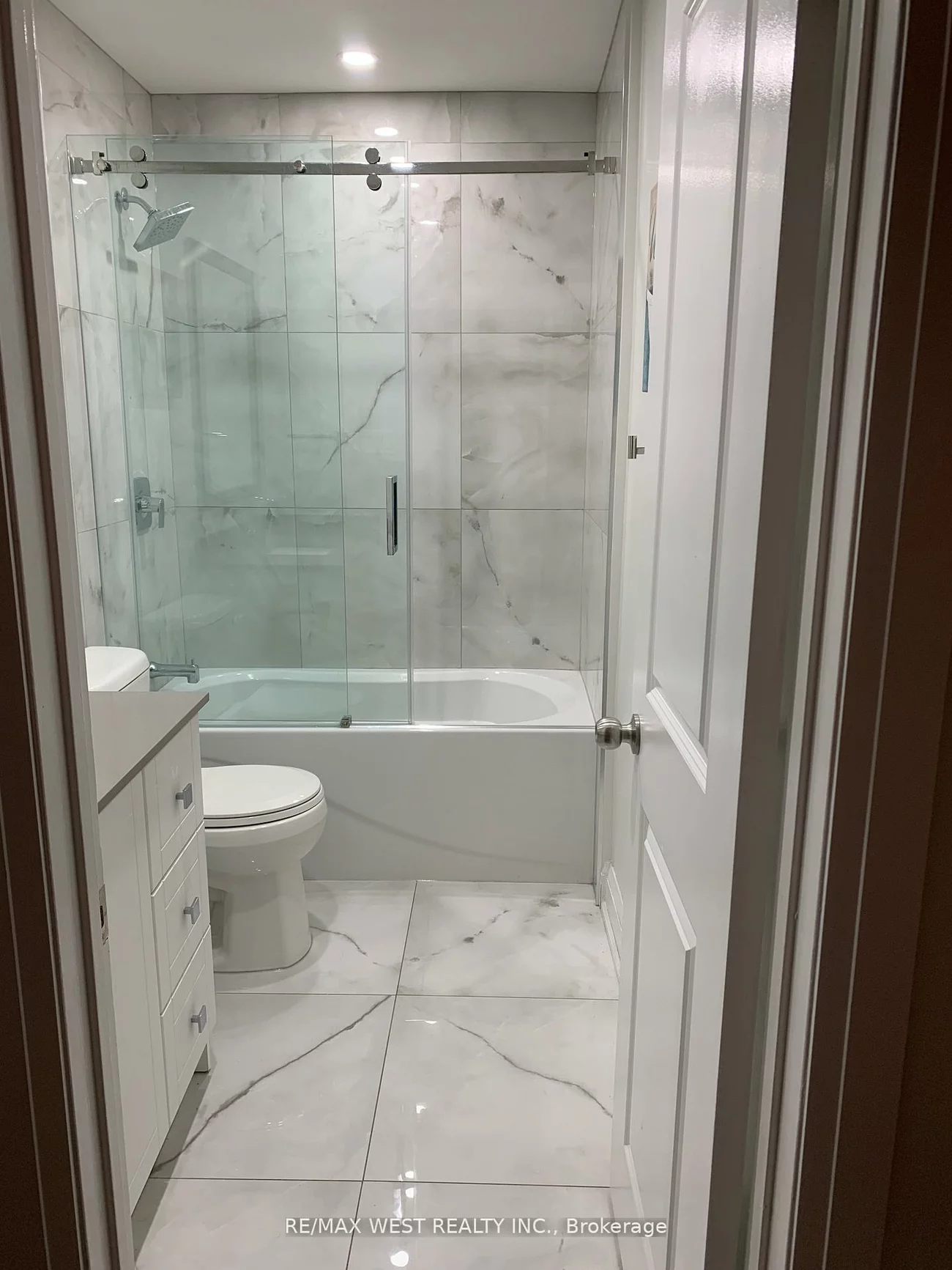 3100, Kingston, Cliffcrest, Toronto