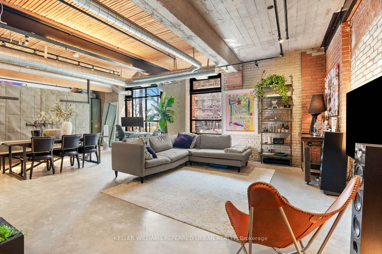 68, Broadview, South Riverdale, Toronto