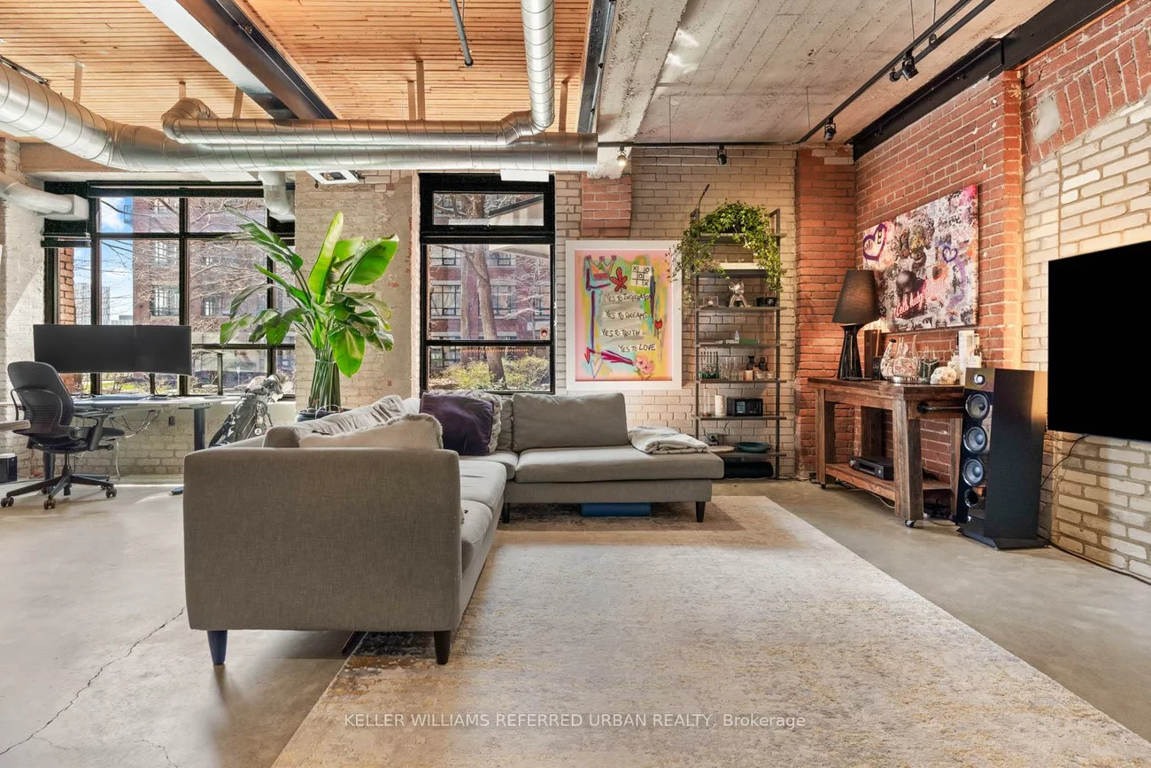 68, Broadview, South Riverdale, Toronto