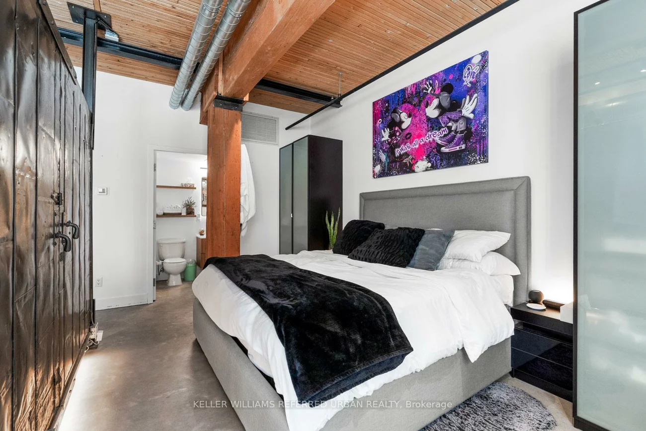 68, Broadview, South Riverdale, Toronto