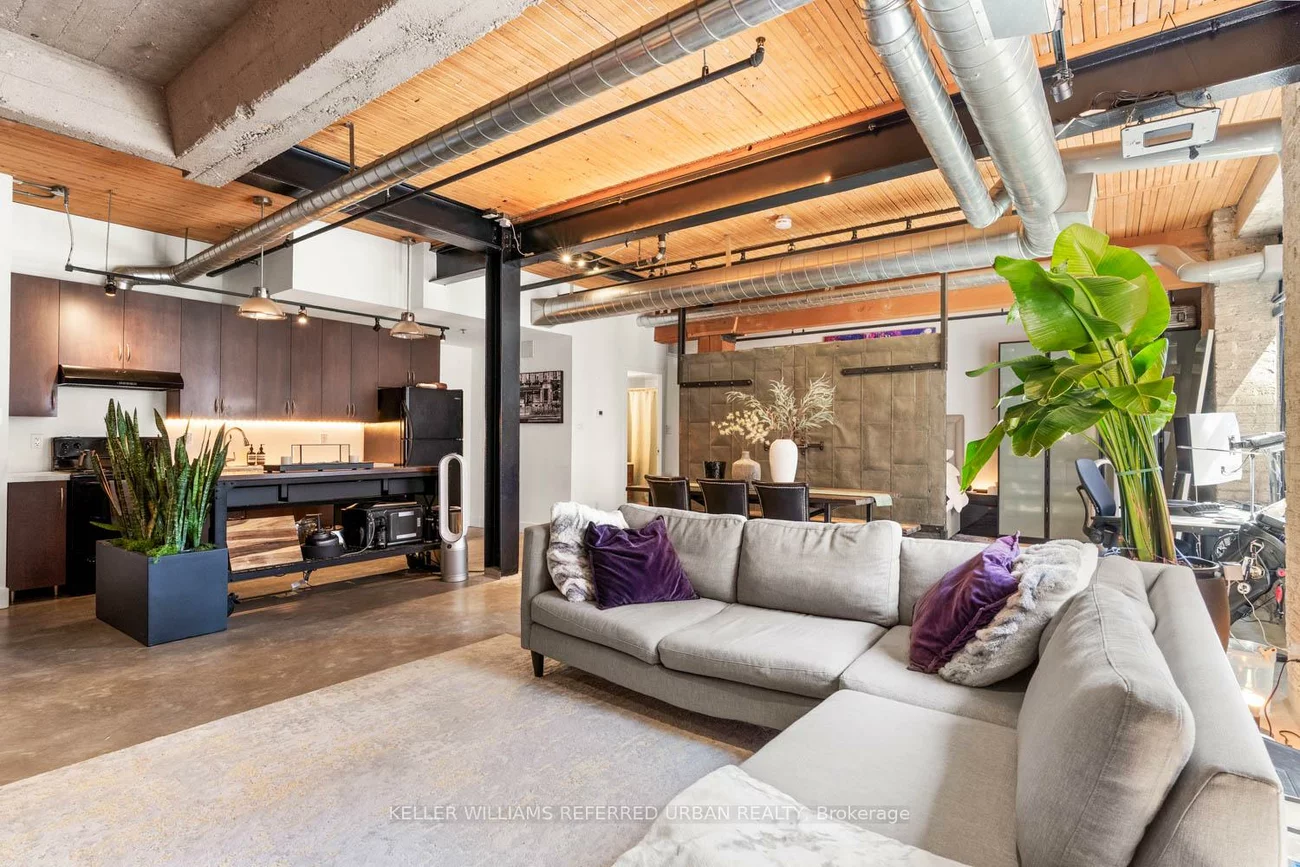 68, Broadview, South Riverdale, Toronto