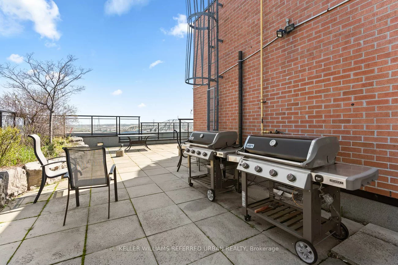 68, Broadview, South Riverdale, Toronto