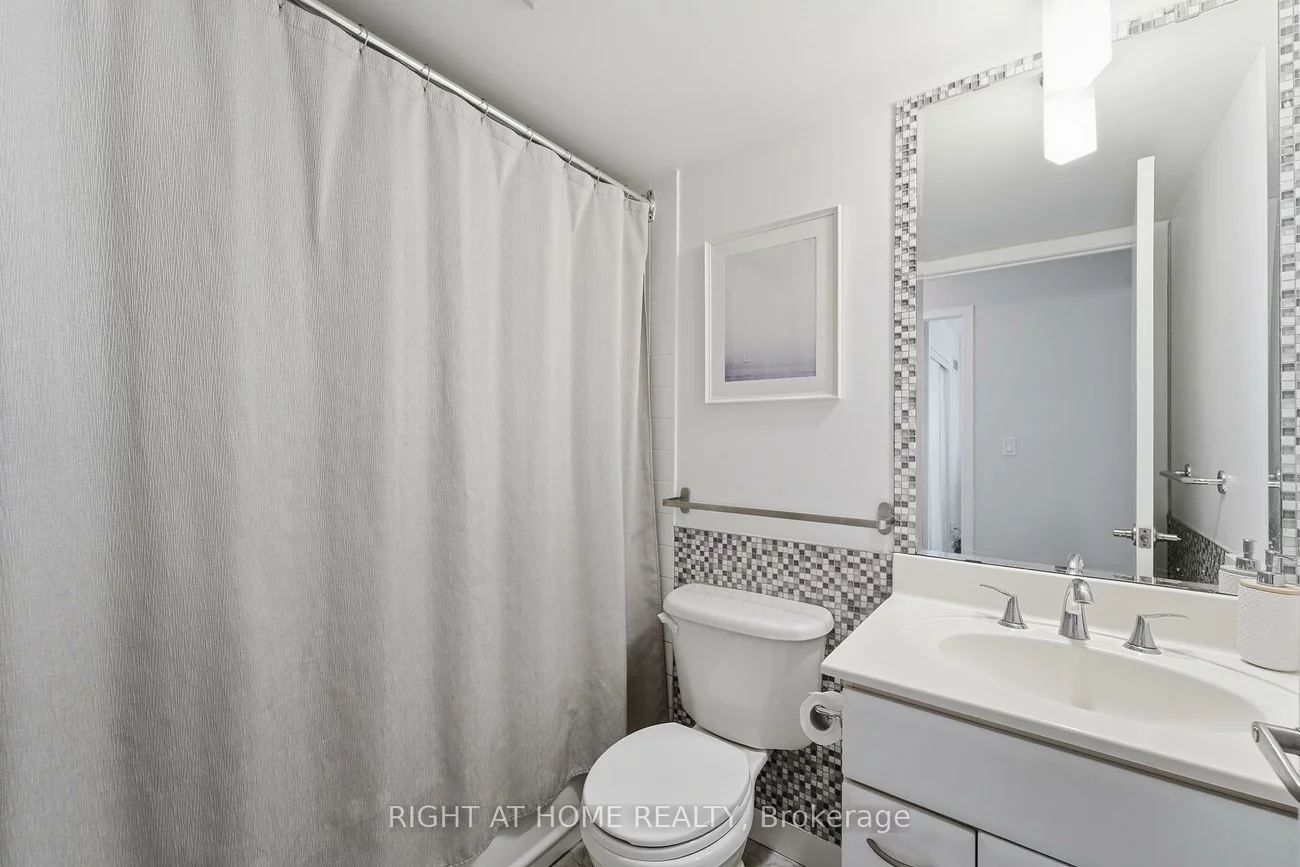 38, Lee Centre, Woburn, Toronto