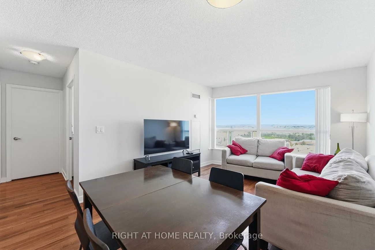 38, Lee Centre, Woburn, Toronto