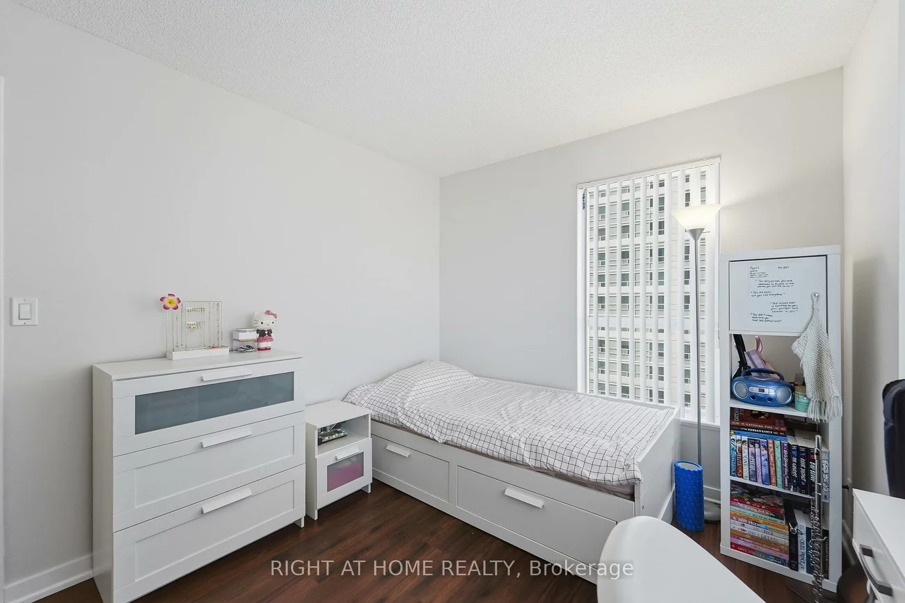 38, Lee Centre, Woburn, Toronto