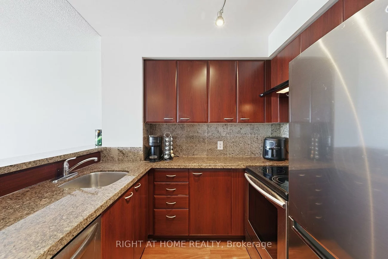 38, Lee Centre, Woburn, Toronto