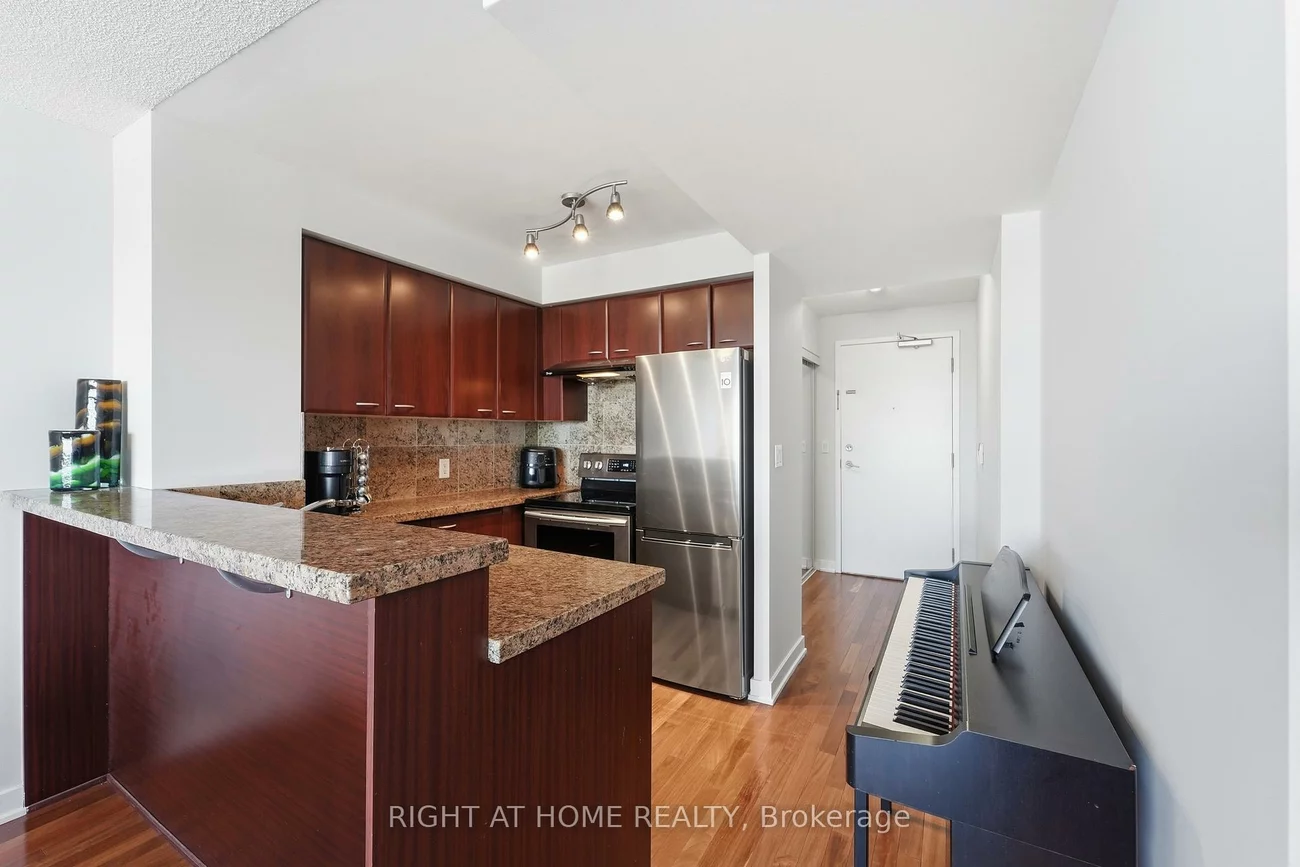 38, Lee Centre, Woburn, Toronto