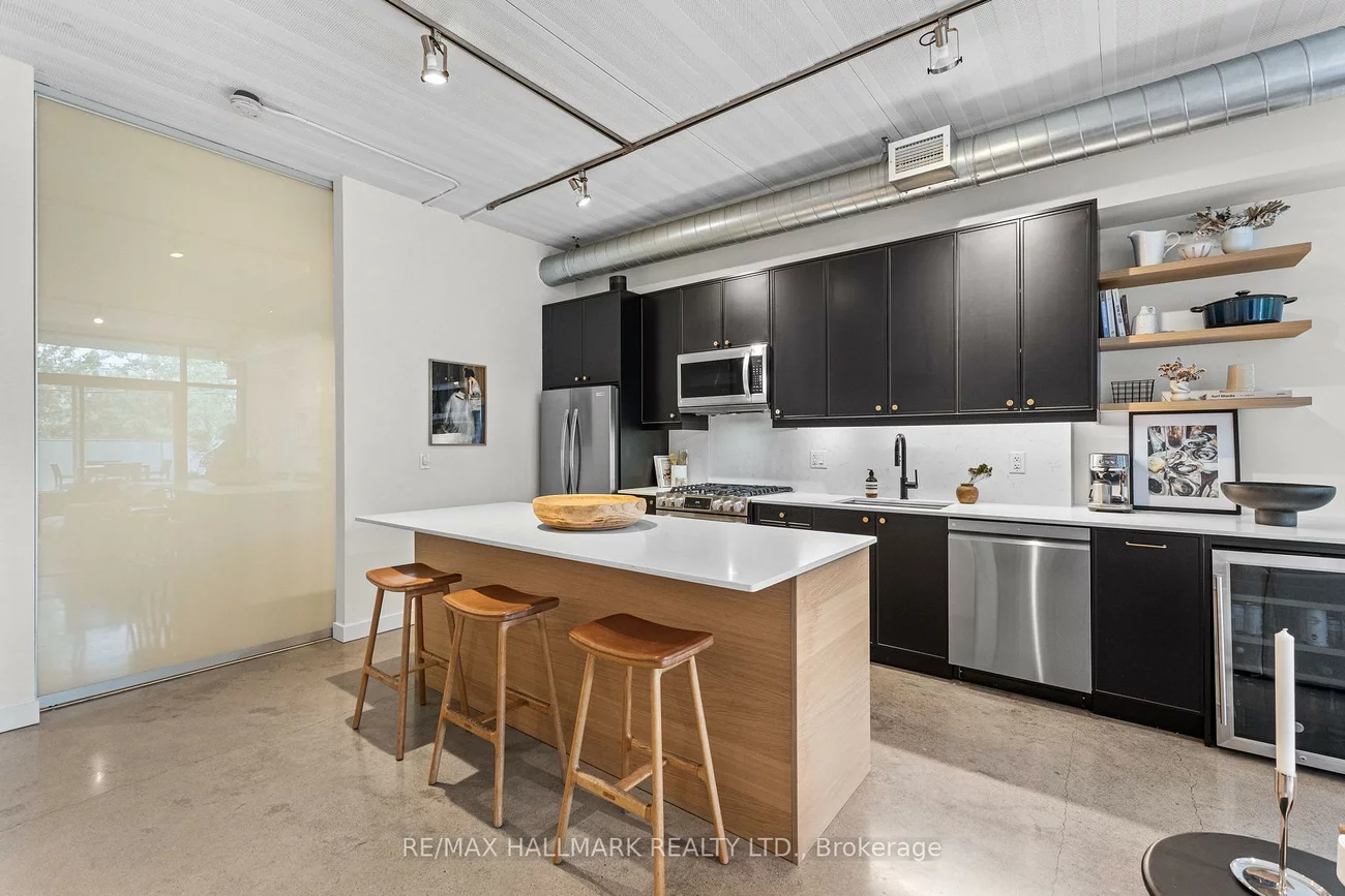 747, Queen, South Riverdale, Toronto