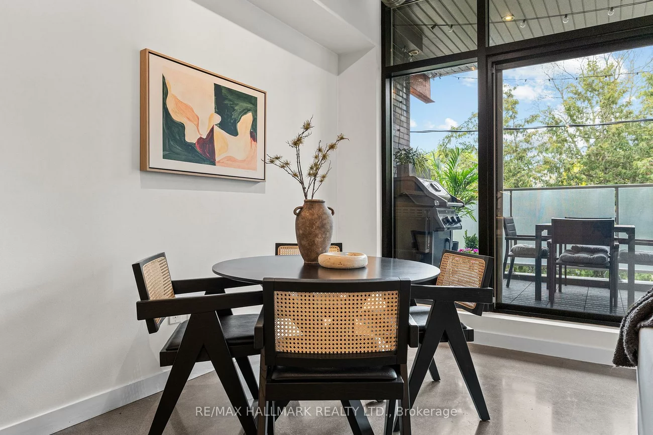 747, Queen, South Riverdale, Toronto