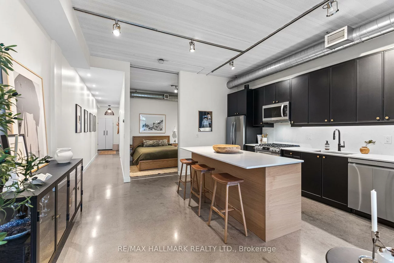 747, Queen, South Riverdale, Toronto