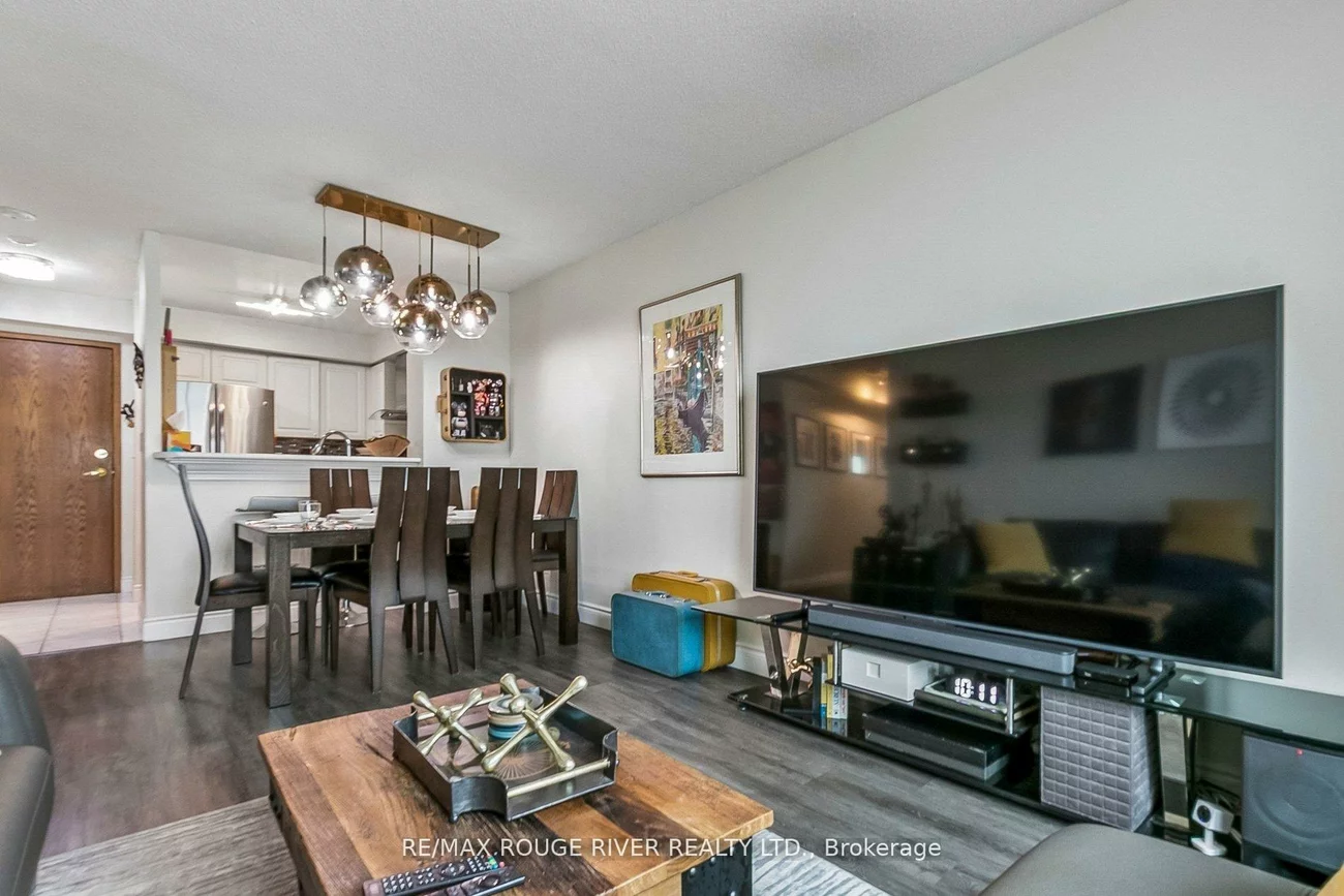 11, Lee Centre, Woburn, Toronto