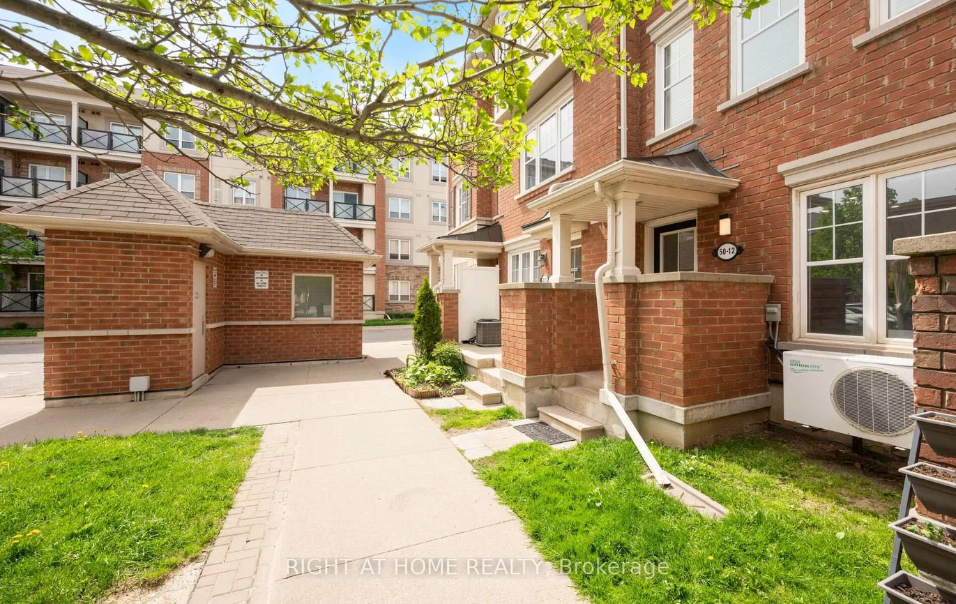 50, Mendelssohn, Clairlea-Birchmount, Toronto