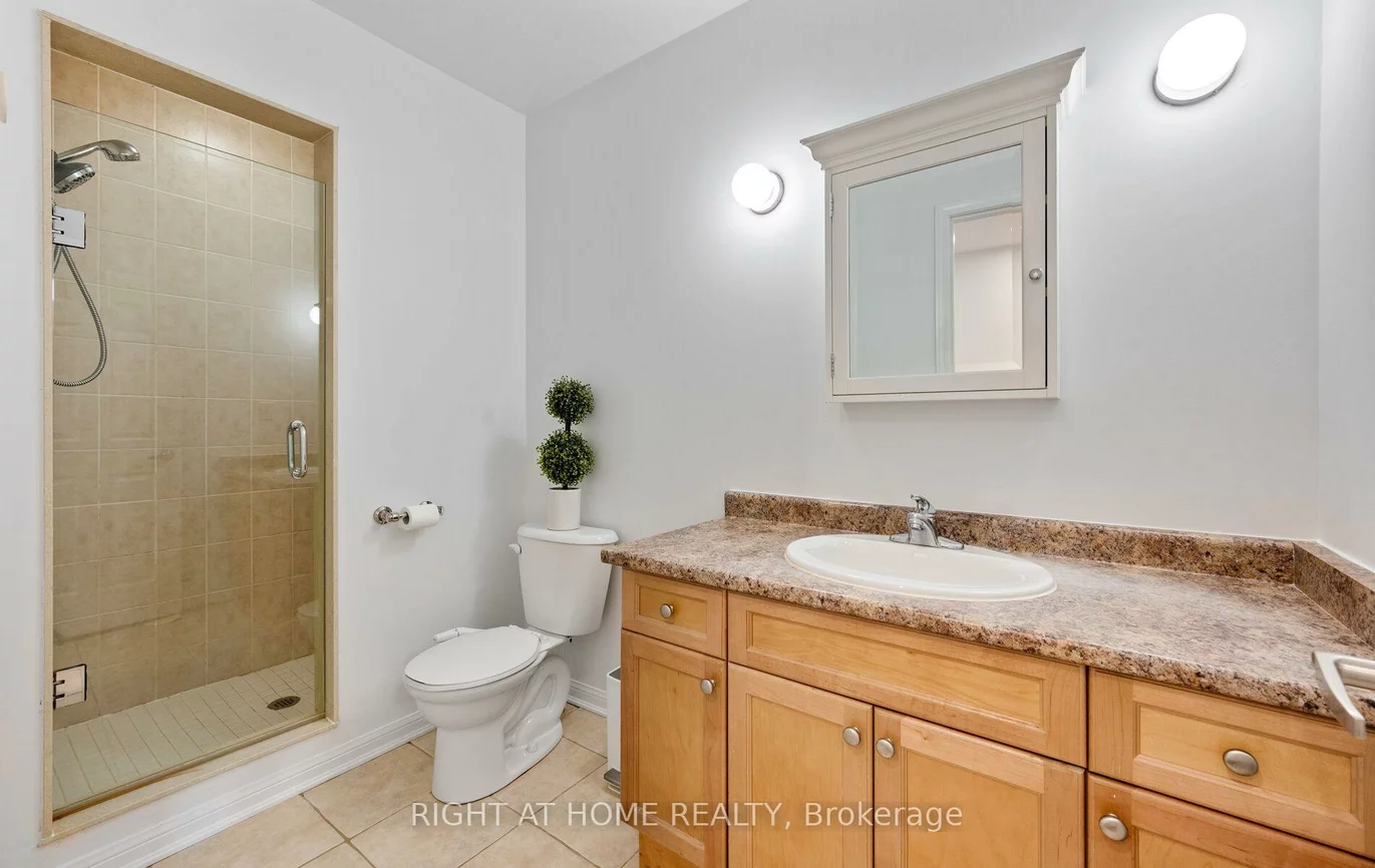 50, Mendelssohn, Clairlea-Birchmount, Toronto