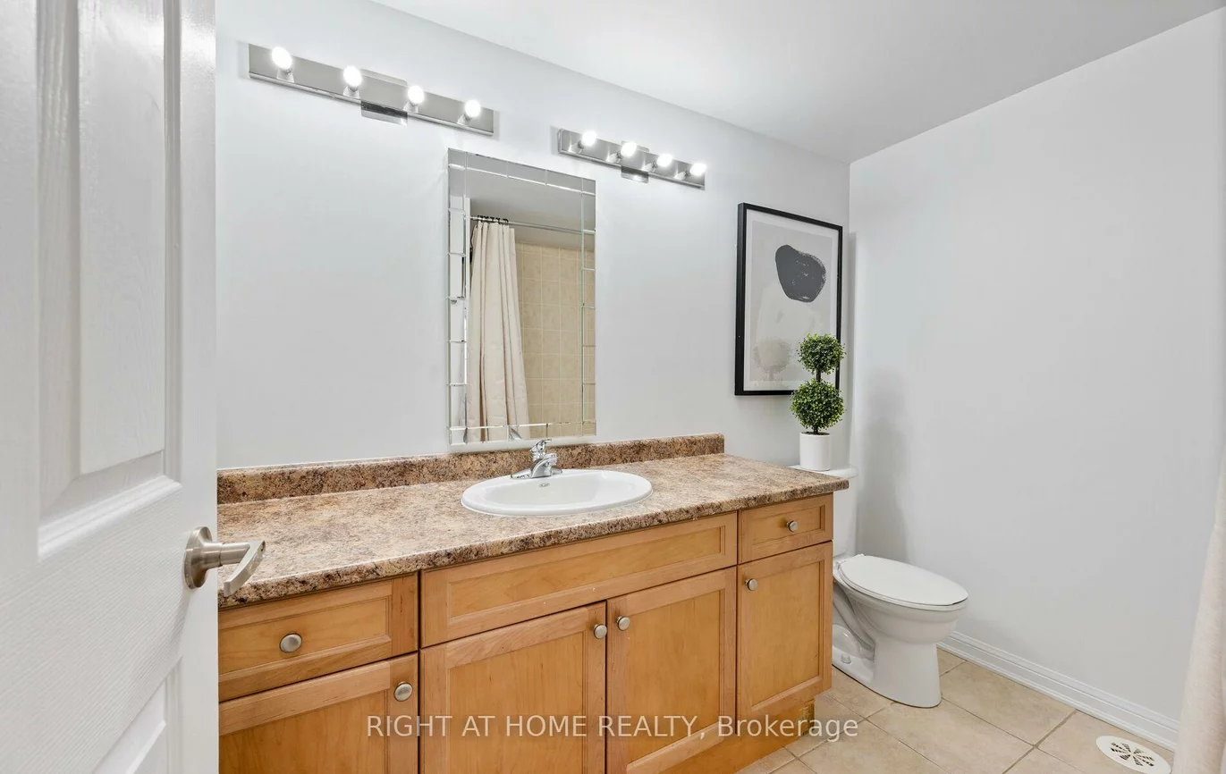 50, Mendelssohn, Clairlea-Birchmount, Toronto
