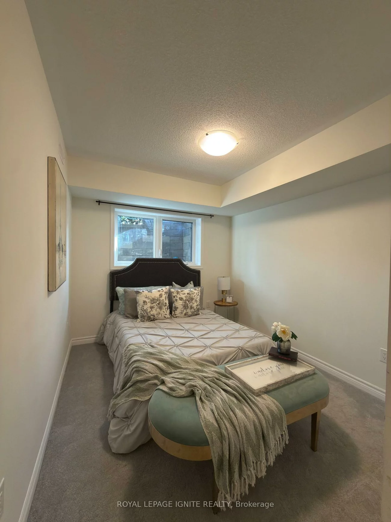 1081, Danforth, Eglinton East, Toronto
