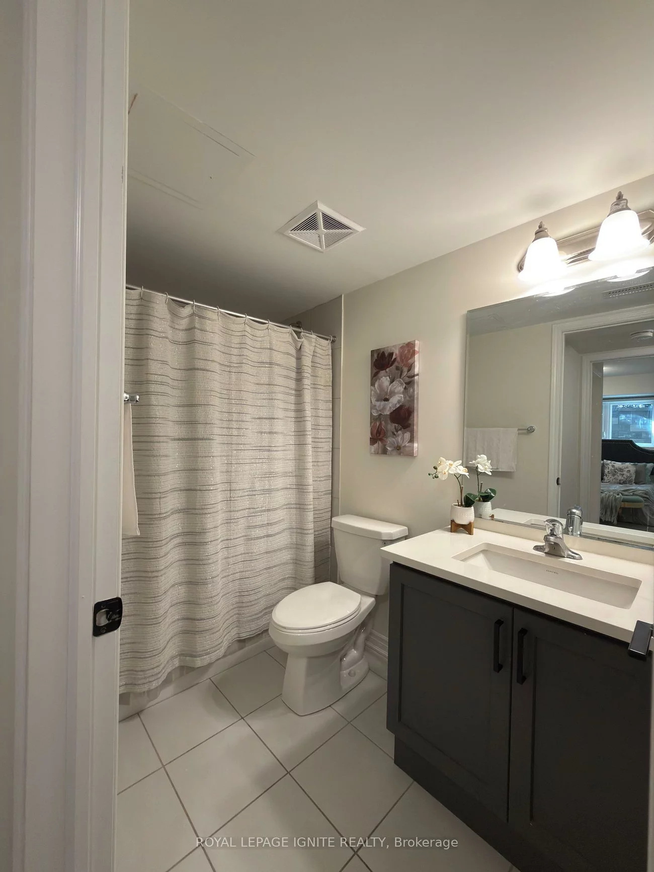 1081, Danforth, Eglinton East, Toronto