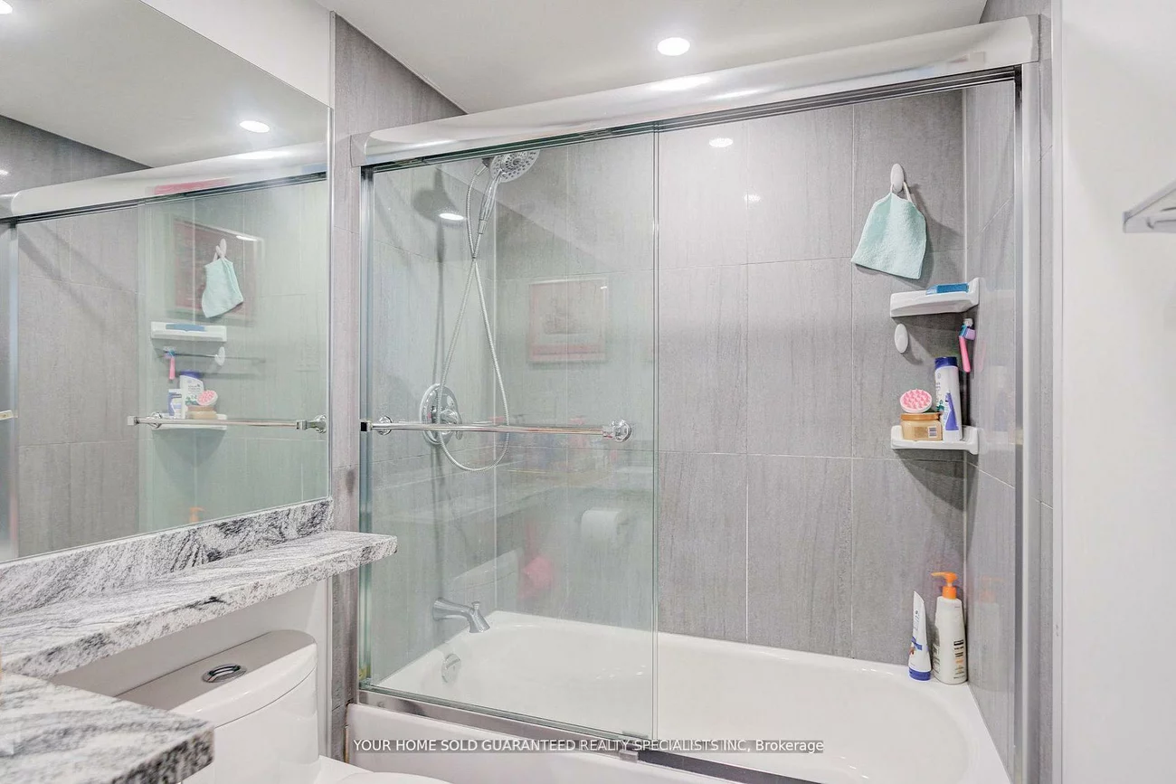 2721, Victoria Park, L'Amoreaux, Toronto
