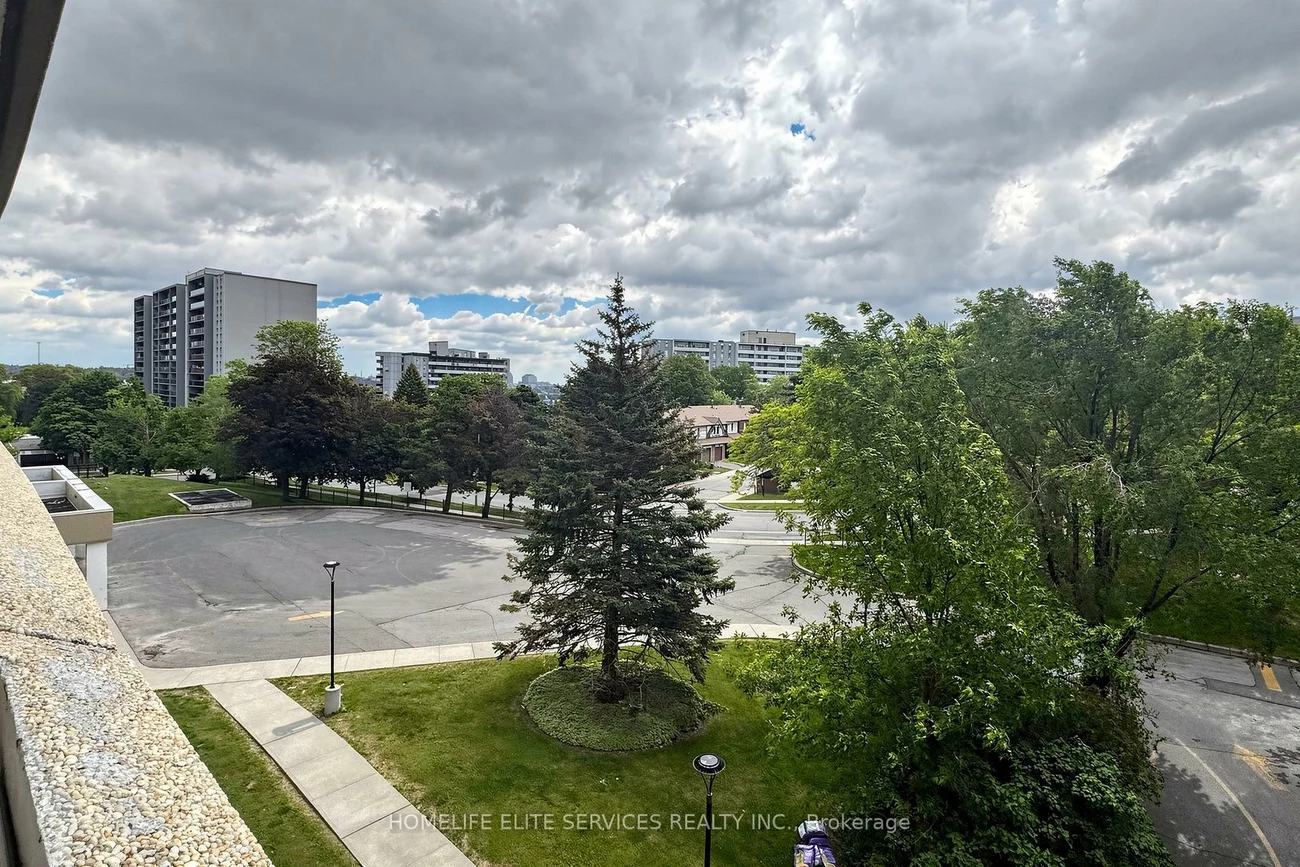 120, Dundalk, Dorset Park, Toronto