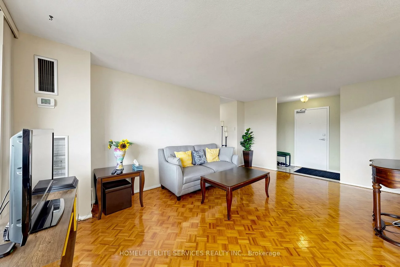 120, Dundalk, Dorset Park, Toronto