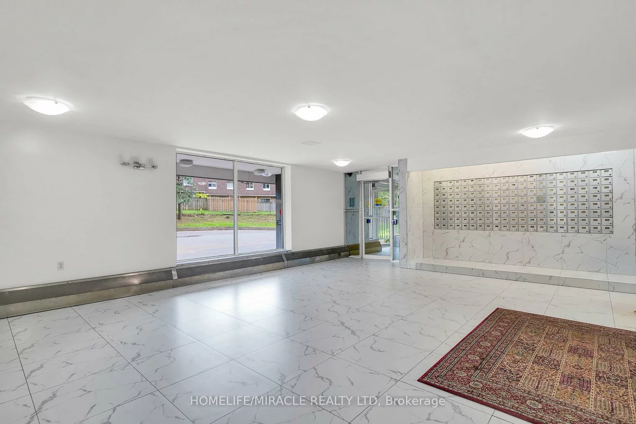100, Dundalk, Dorset Park, Toronto
