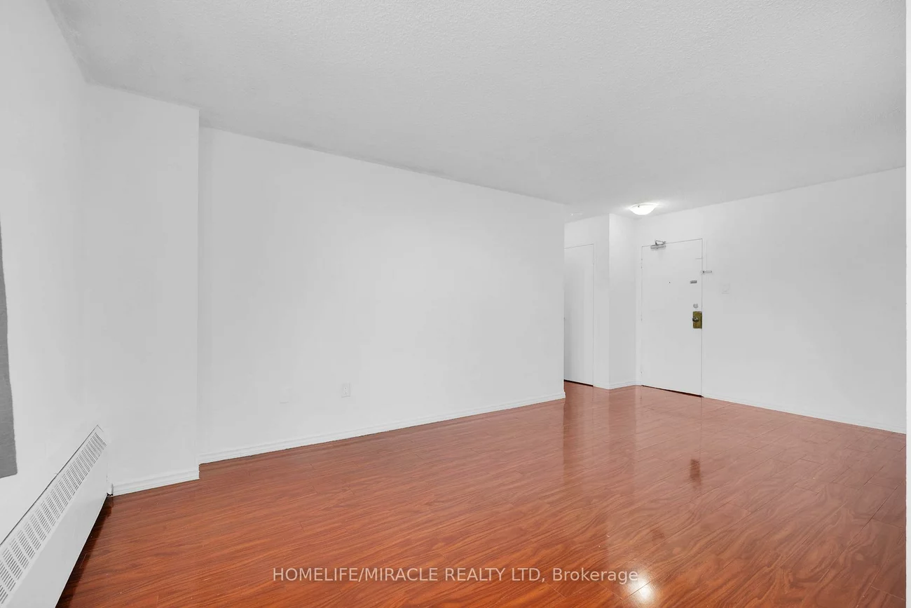 100, Dundalk, Dorset Park, Toronto