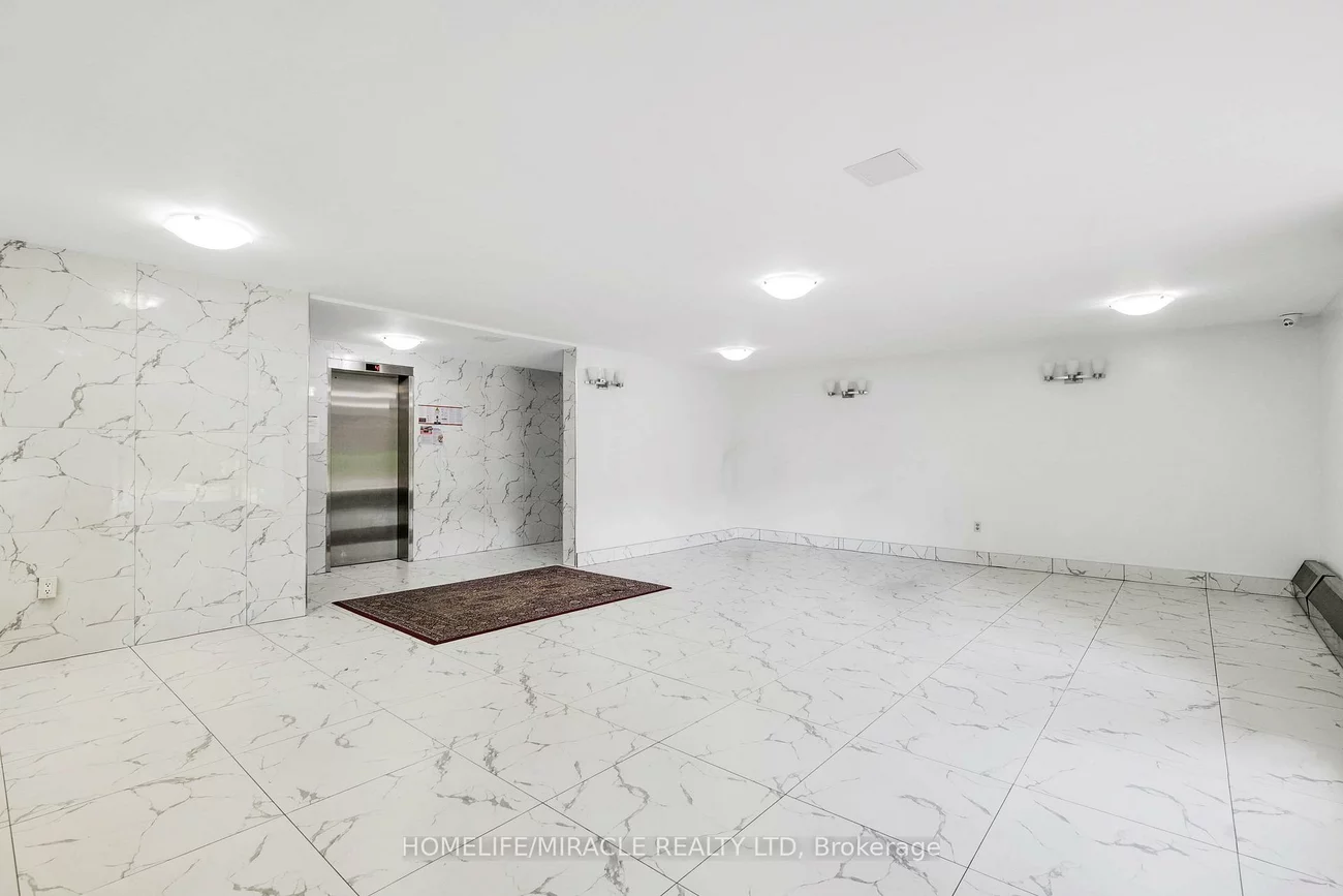 100, Dundalk, Dorset Park, Toronto