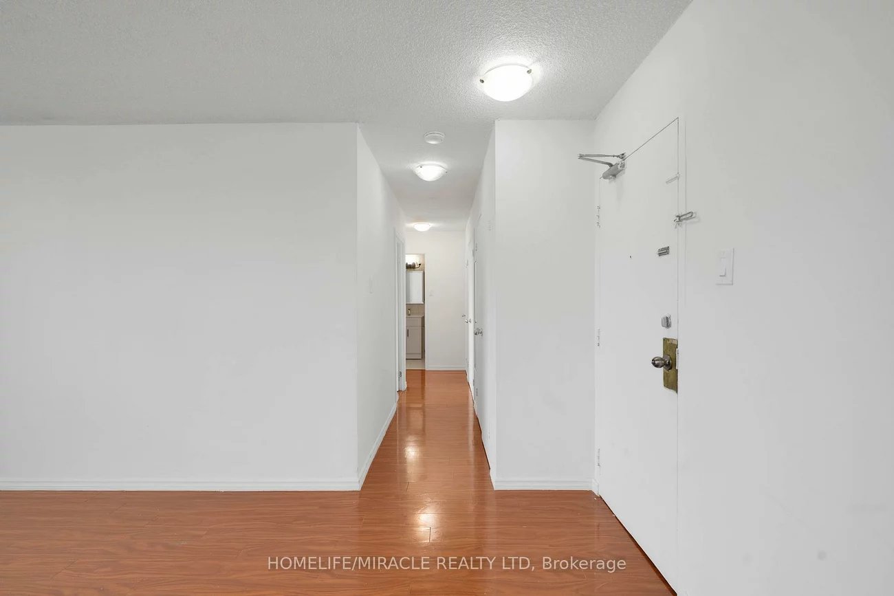 100, Dundalk, Dorset Park, Toronto