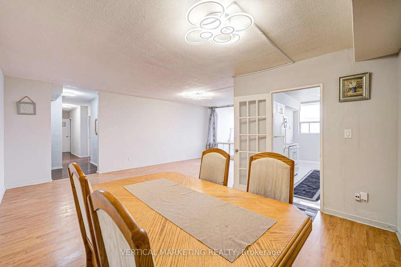 20, Gilder, Eglinton East, Toronto