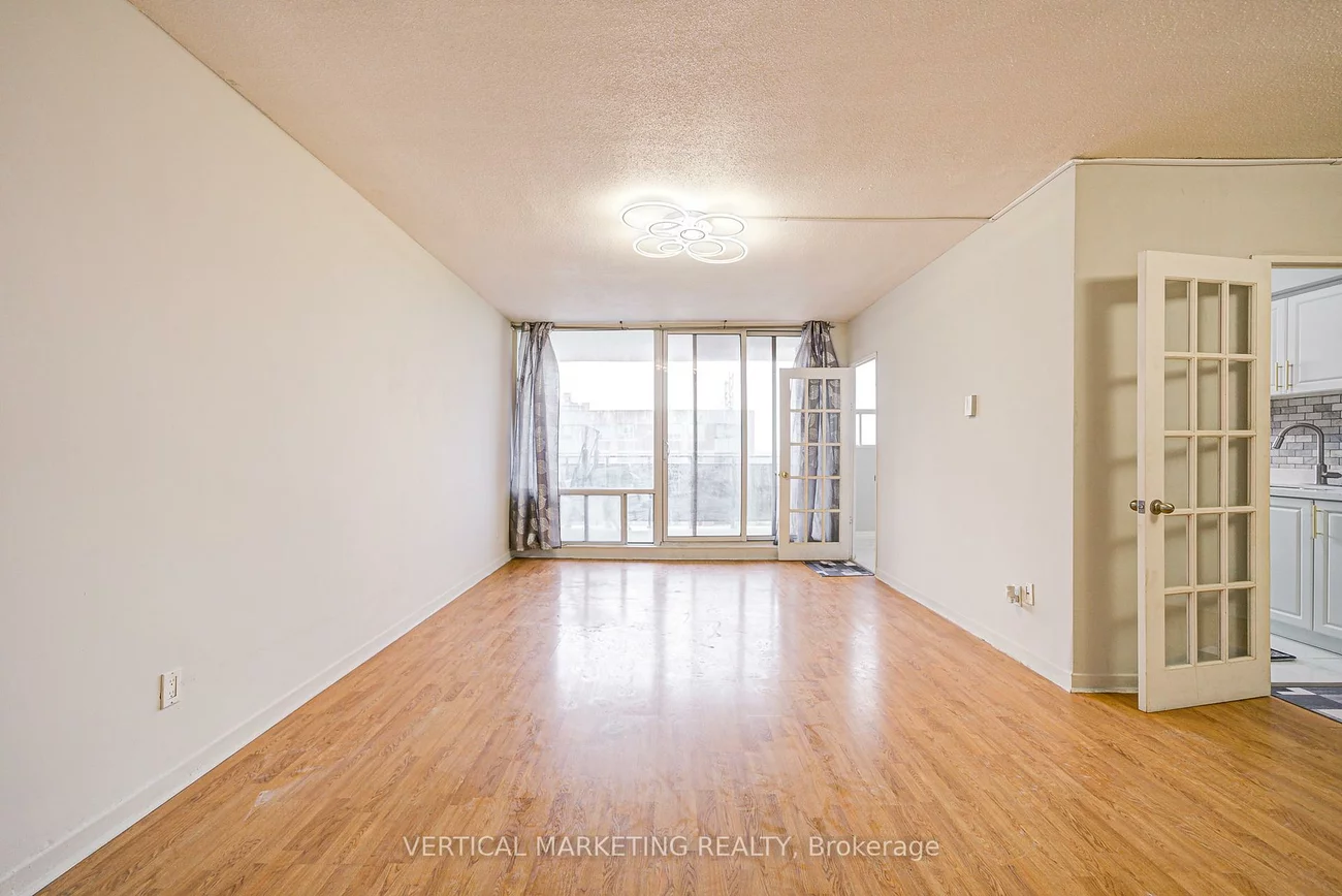 20, Gilder, Eglinton East, Toronto
