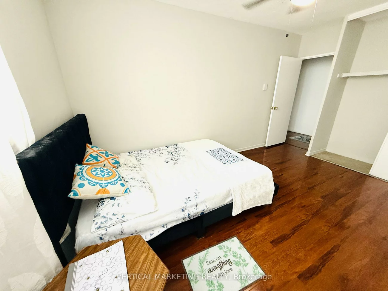 20, Gilder, Eglinton East, Toronto