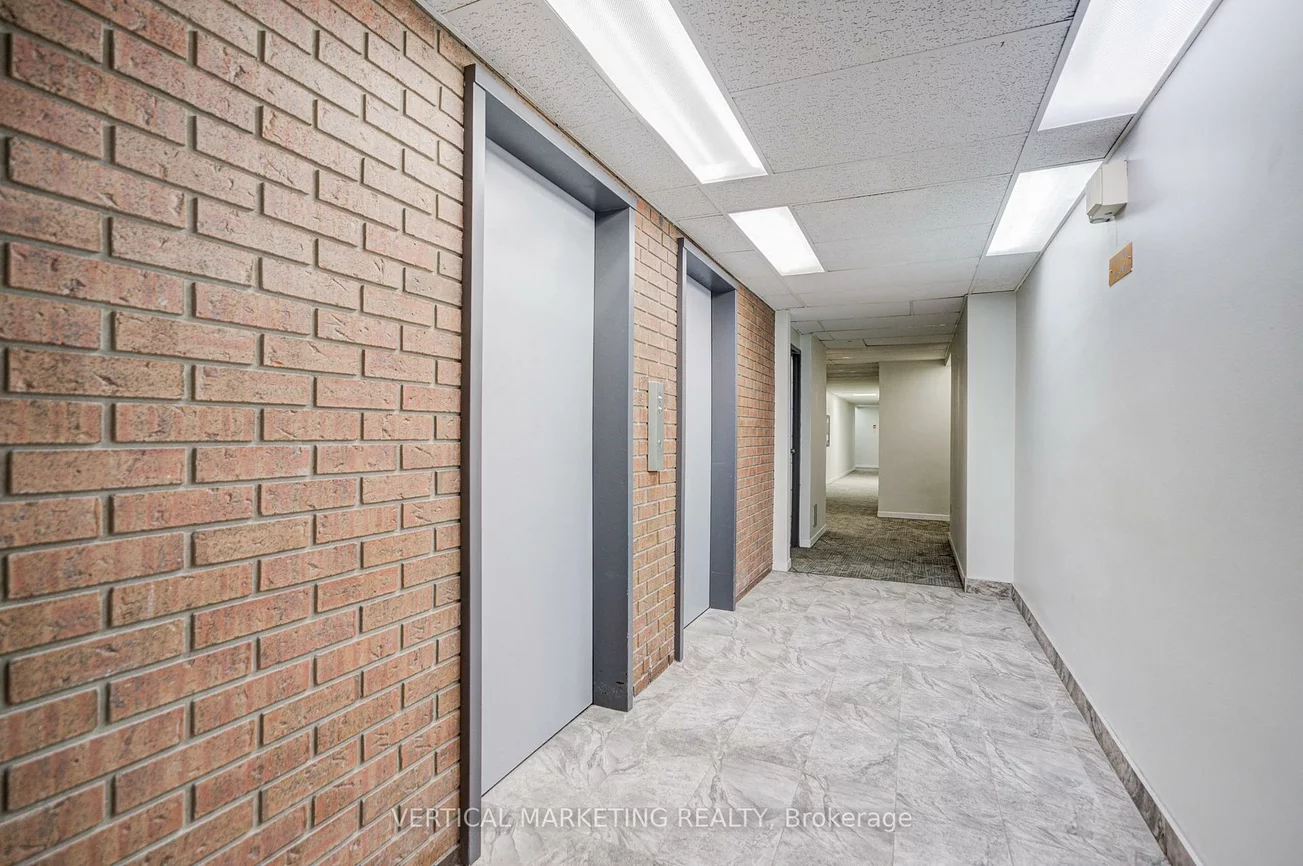 20, Gilder, Eglinton East, Toronto