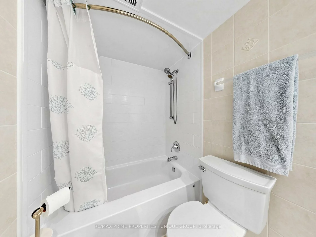 2460, Eglinton, Eglinton East, Toronto
