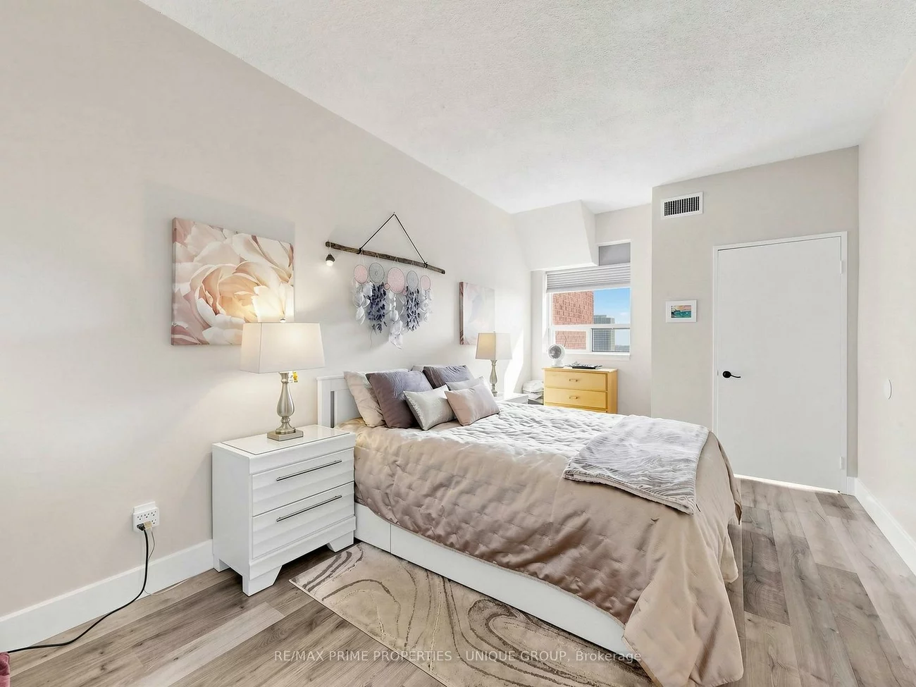 2460, Eglinton, Eglinton East, Toronto