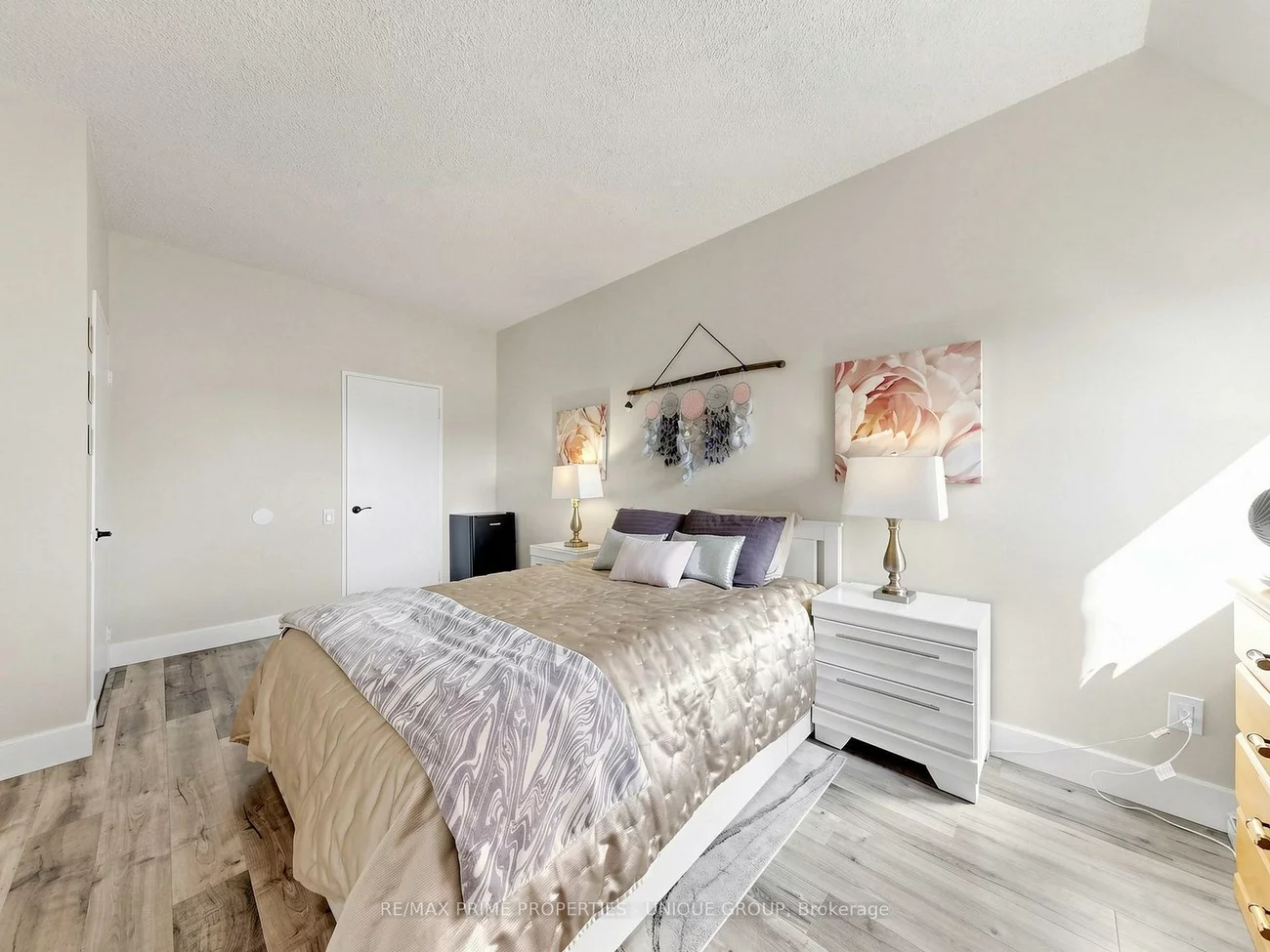 2460, Eglinton, Eglinton East, Toronto