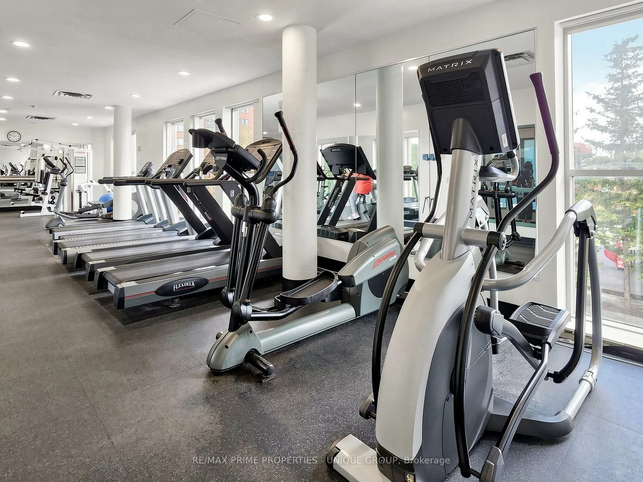 2460, Eglinton, Eglinton East, Toronto