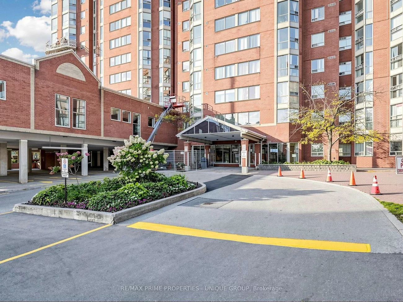 2460, Eglinton, Eglinton East, Toronto
