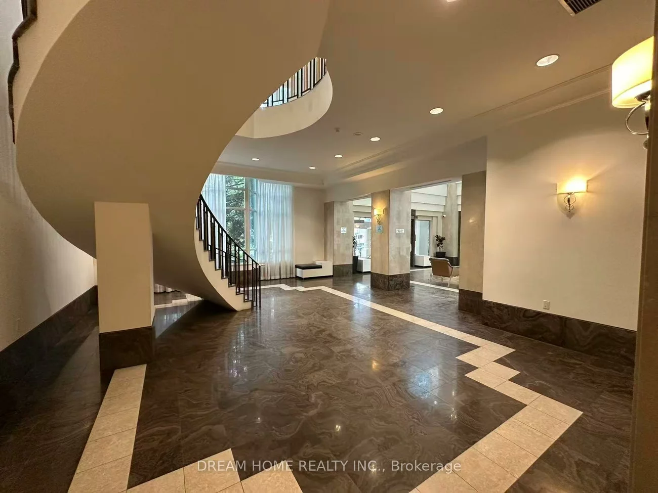 68, Corporate, Woburn, Toronto
