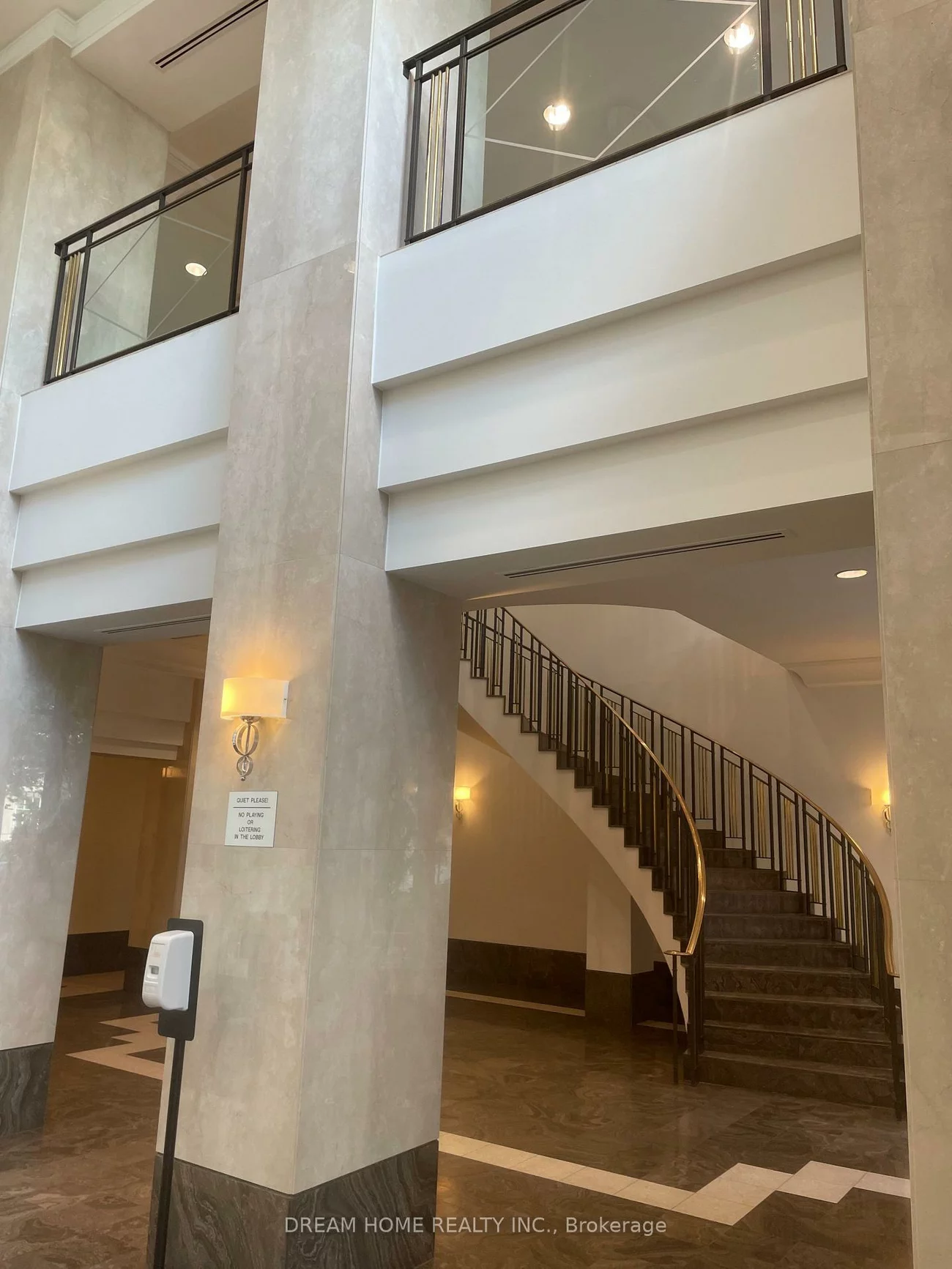 68, Corporate, Woburn, Toronto