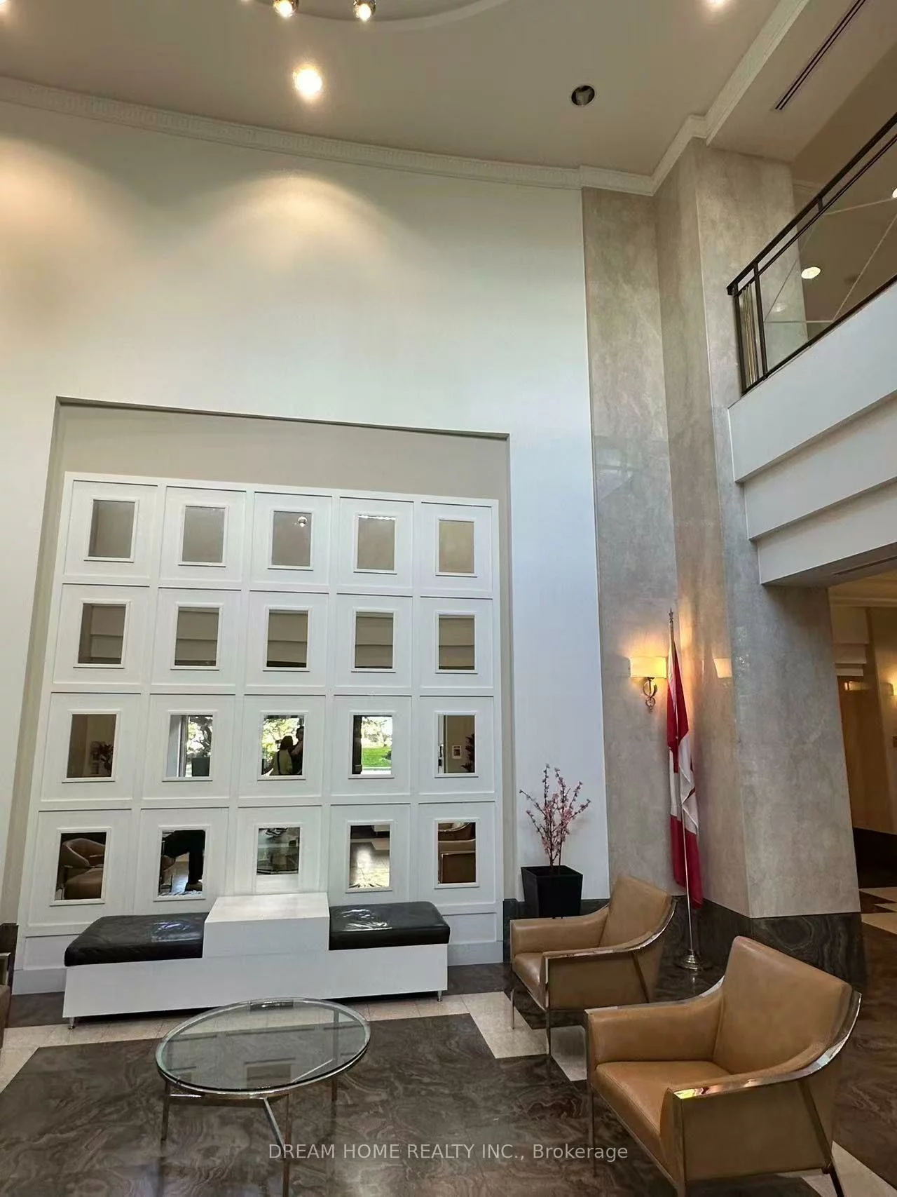 68, Corporate, Woburn, Toronto