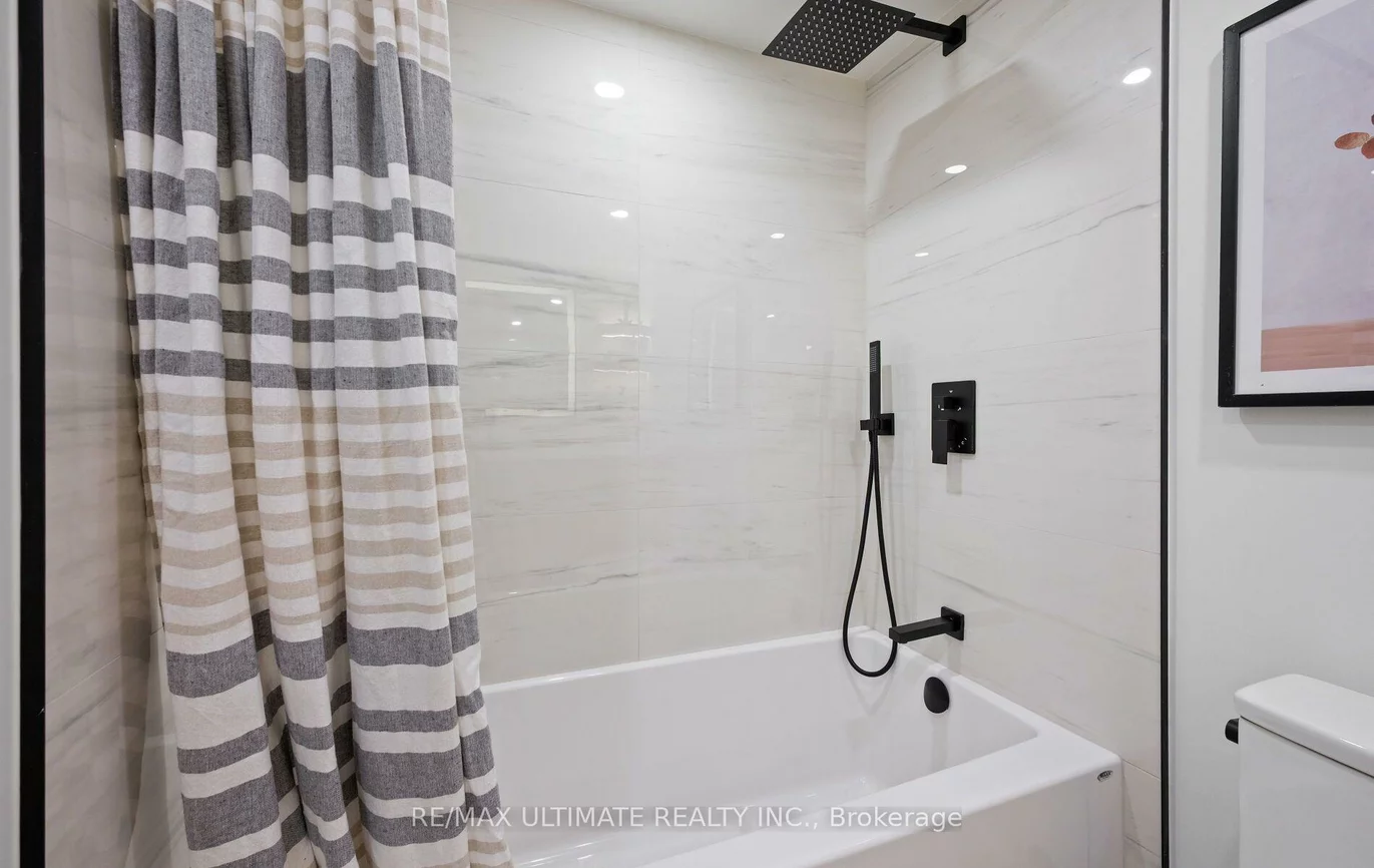 275, Bamburgh, Steeles, Toronto