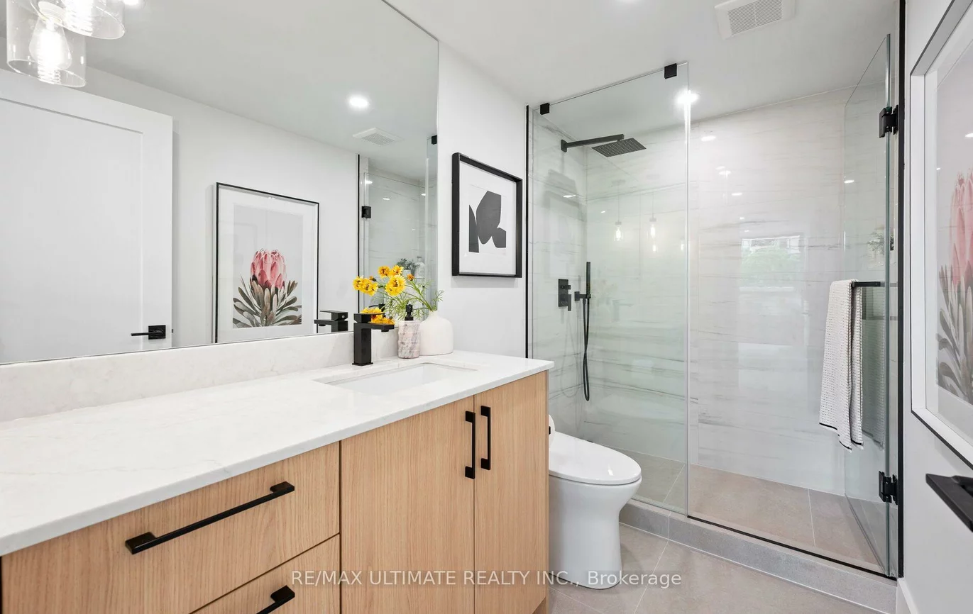 275, Bamburgh, Steeles, Toronto