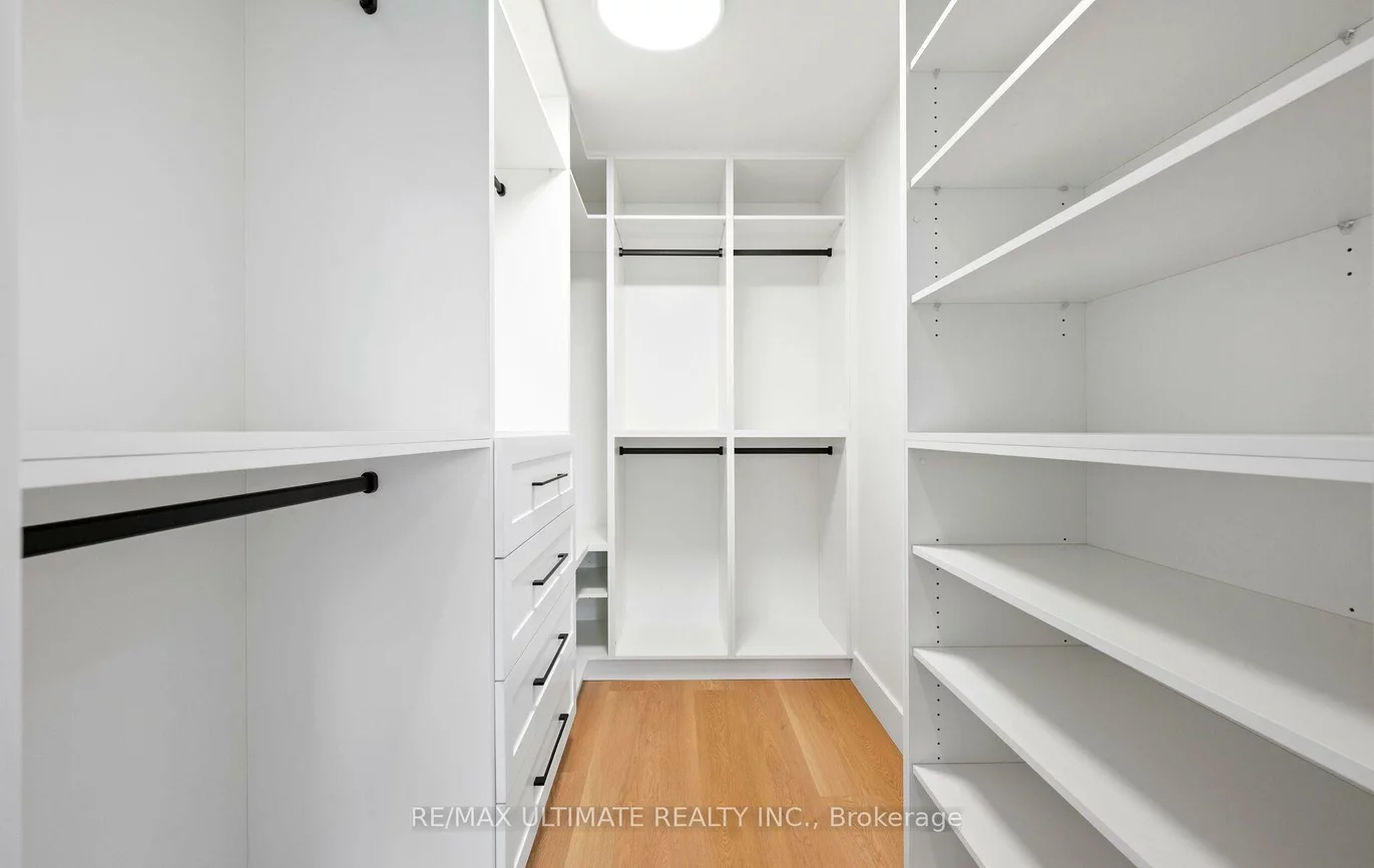 275, Bamburgh, Steeles, Toronto