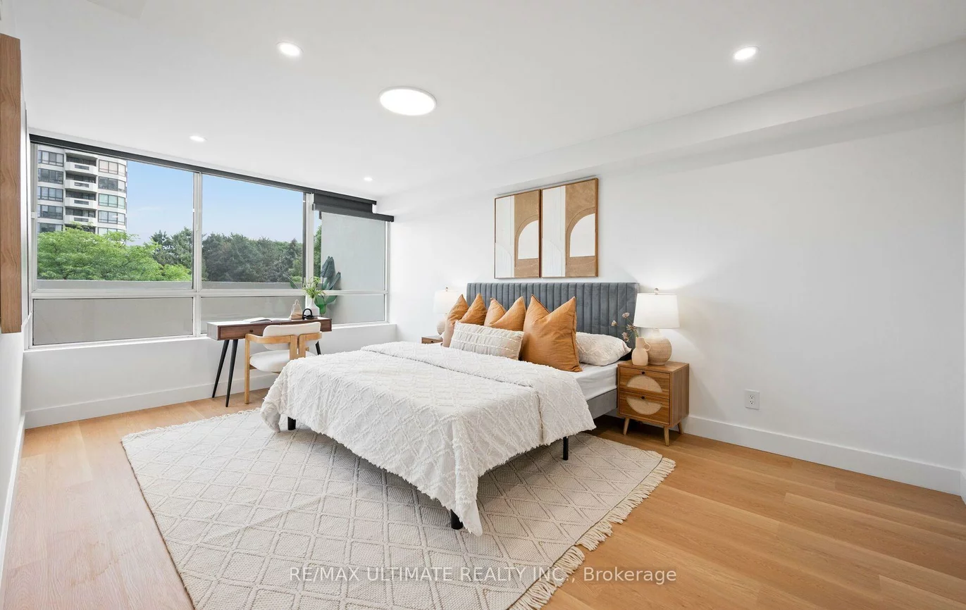 275, Bamburgh, Steeles, Toronto