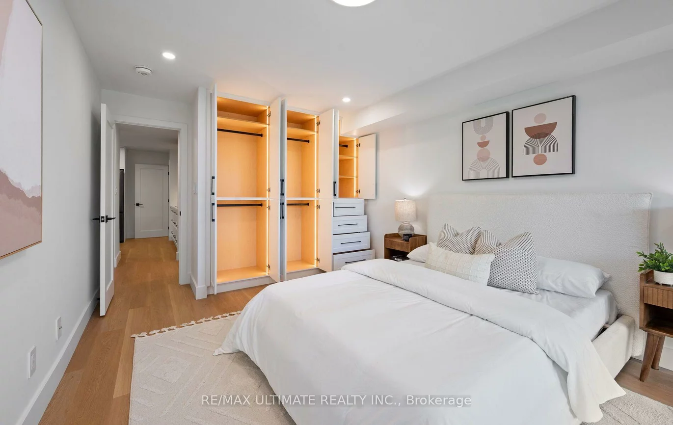 275, Bamburgh, Steeles, Toronto
