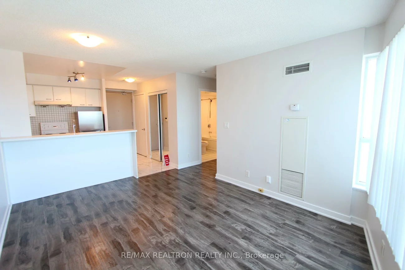 36, Lee Centre, Woburn, Toronto