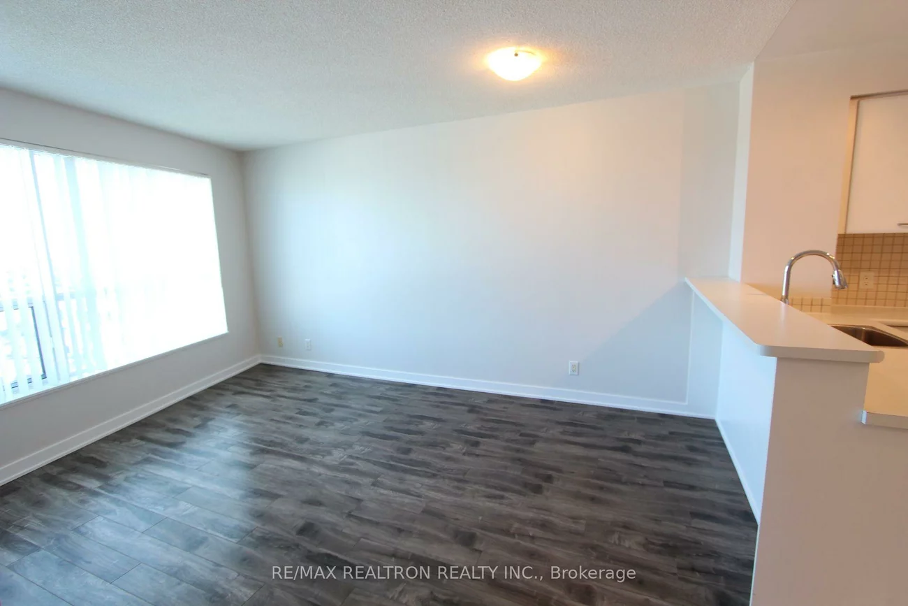 36, Lee Centre, Woburn, Toronto