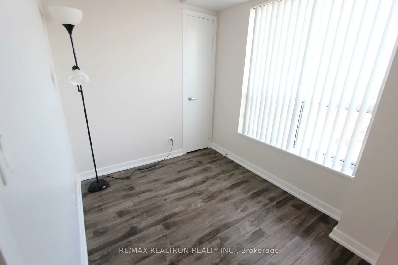 36, Lee Centre, Woburn, Toronto