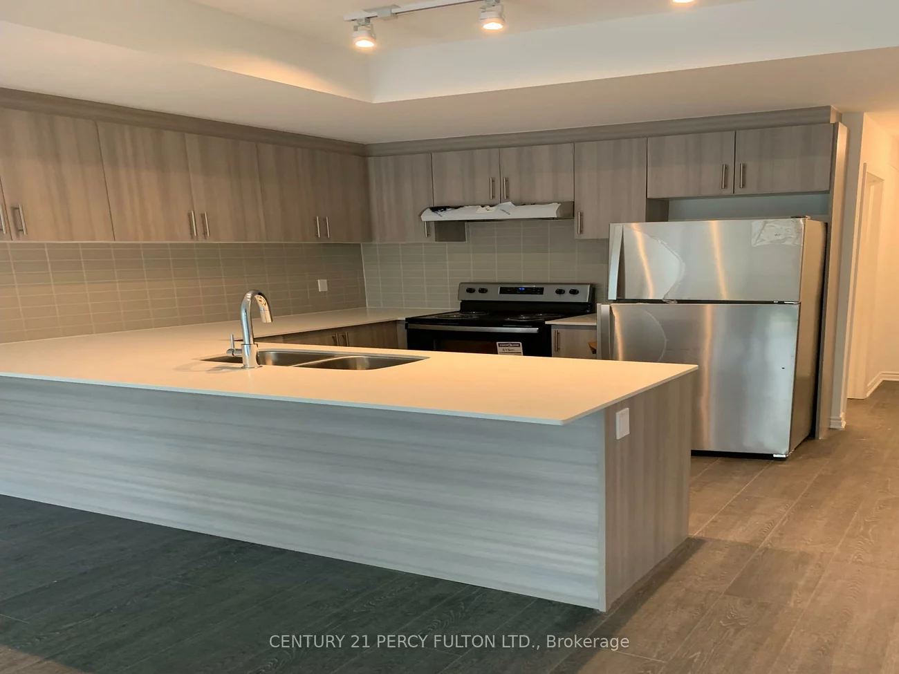 9B, Falaise, West Hill, Toronto